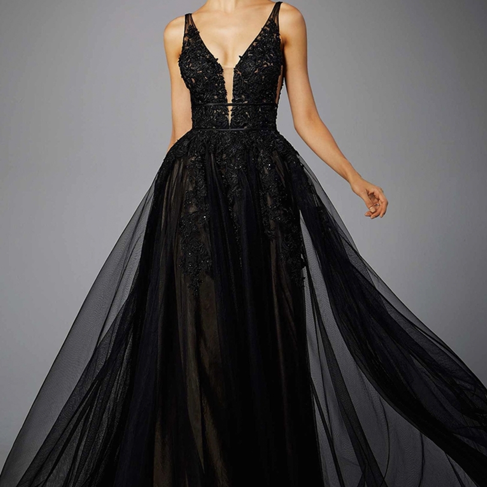 Elegant Black Evening Gown